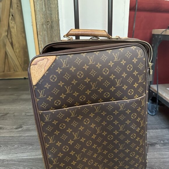 Louis Vuitton Monogram Pegase 55 Carry On - Picture 3 of 13